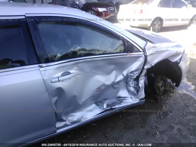 1G1ZB5EB7AF118448 - 2010 CHEVROLET MALIBU LS SILVER photo 6