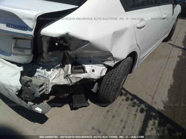 19XFB4F21DE201343 - 2013 HONDA CIVIC HYBRID WHITE photo 6