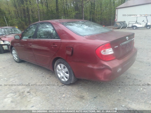 4T1BE32K22U554867 - 2002 TOYOTA CAMRY LE/XLE/SE RED photo 3