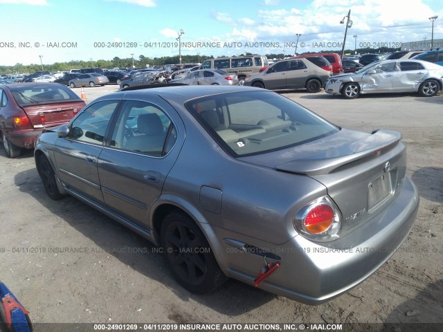 JN1DA31A03T414974 - 2003 NISSAN MAXIMA GLE/SE GRAY photo 3