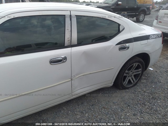 2B3KA53H86H528430 - 2006 DODGE CHARGER R/T WHITE photo 6