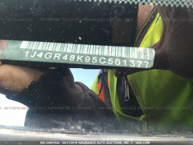 1J4GR48K95C561377 - 2005 JEEP GRAND CHEROKEE LAREDO/COLUMBIA/FREEDOM 红色 照片 9