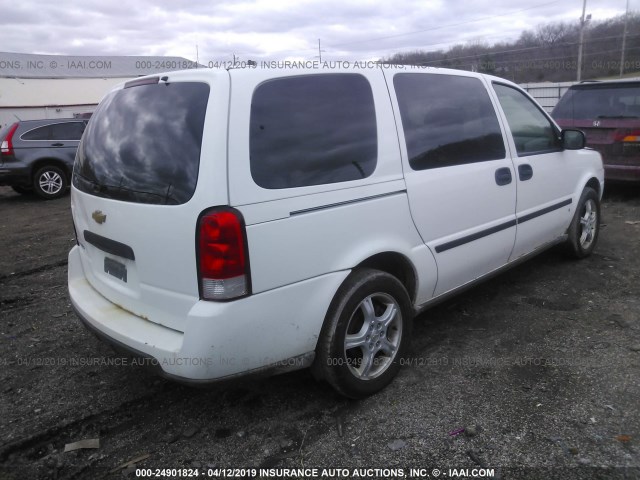 1GNDV23L26D234377 - 2006 CHEVROLET UPLANDER LS WHITE photo 4