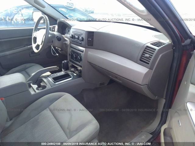 1J8GR48K57C632446 - 2007 JEEP GRAND CHEROKEE LAREDO/COLUMBIA/FREEDOM RED photo 5
