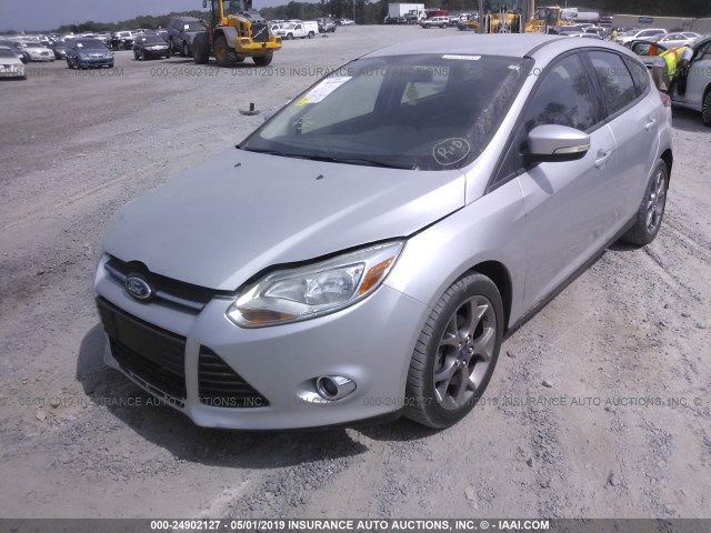 1FADP3K27DL152994 - 2013 FORD FOCUS SILVER photo 2