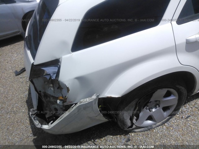 2D4FV47T58H220067 - 2008 DODGE MAGNUM WHITE photo 6