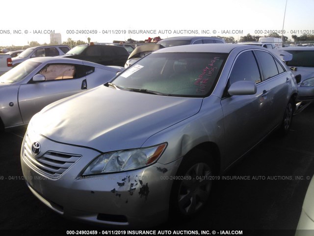 4T4BE46K38R023904 - 2008 TOYOTA CAMRY CE/LE/XLE/SE SILVER photo 2