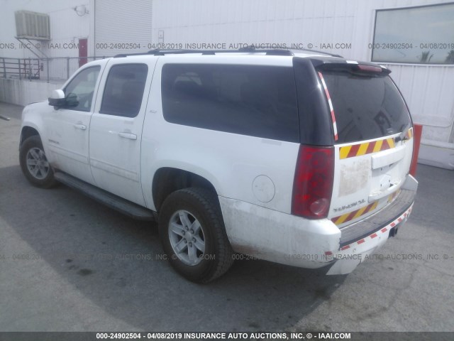 1GKS2KE74DR179556 - 2013 GMC YUKON XL K1500 SLT WHITE photo 3