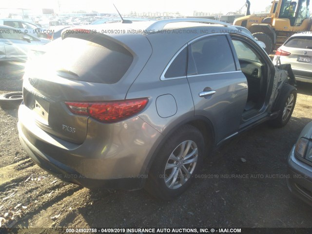 JN8AS1MU2AM801545 - 2010 INFINITI FX35 GRAY photo 4