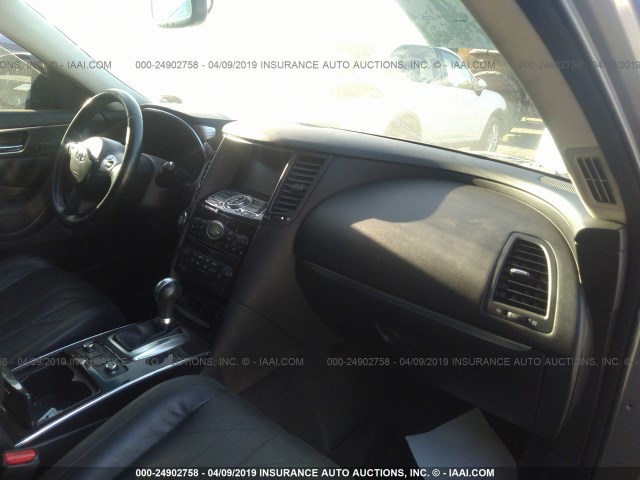 JN8AS1MU2AM801545 - 2010 INFINITI FX35 GRAY photo 5