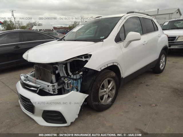 3GNCJLSB8HL180621 - 2017 CHEVROLET TRAX WHITE photo 2