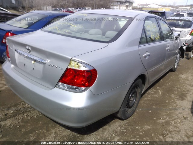 4T1BE30K25U084735 - 2005 TOYOTA CAMRY LE/XLE/SE SILVER photo 4