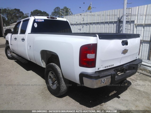 1GCHC23K98F187055 - 2008 CHEVROLET SILVERADO C2500 HEAVY DUTY WHITE photo 3