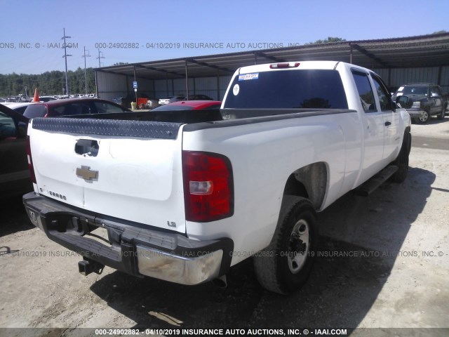 1GCHC23K98F187055 - 2008 CHEVROLET SILVERADO C2500 HEAVY DUTY WHITE photo 4