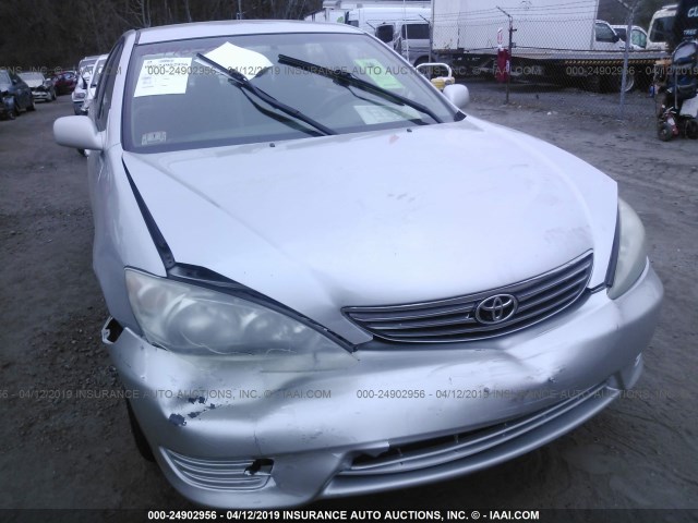 4T1BE32K35U533062 - 2005 TOYOTA CAMRY LE/XLE/SE SILVER photo 6