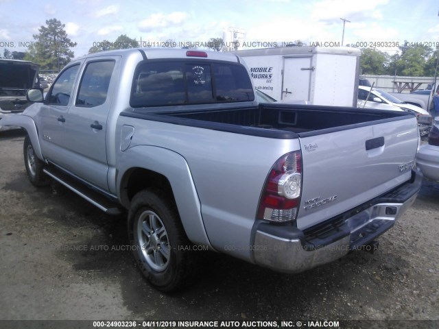 3TMJU4GNXBM124388 - 2011 TOYOTA TACOMA DOUBLE CAB PRERUNNER SILVER photo 3