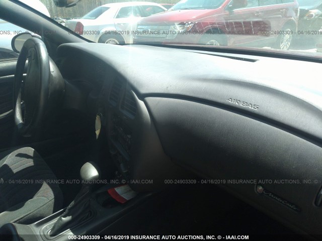 2G1WX15K619184852 - 2001 CHEVROLET MONTE CARLO SS იასამნისფერი ფოტო 5