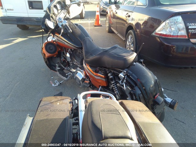 1HD1PZ815BB951804 - 2011 HARLEY-DAVIDSON FLHXSE2 ORANGE photo 3