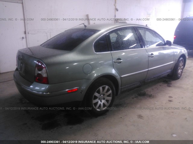 WVWMD63B63P450480 - 2003 VOLKSWAGEN PASSAT GL GREEN photo 4