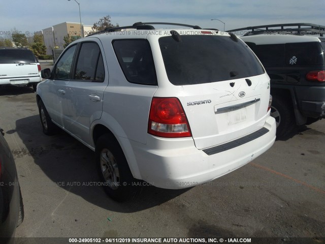 KNDJD733655397537 - 2005 KIA SORENTO EX/LX WHITE photo 3