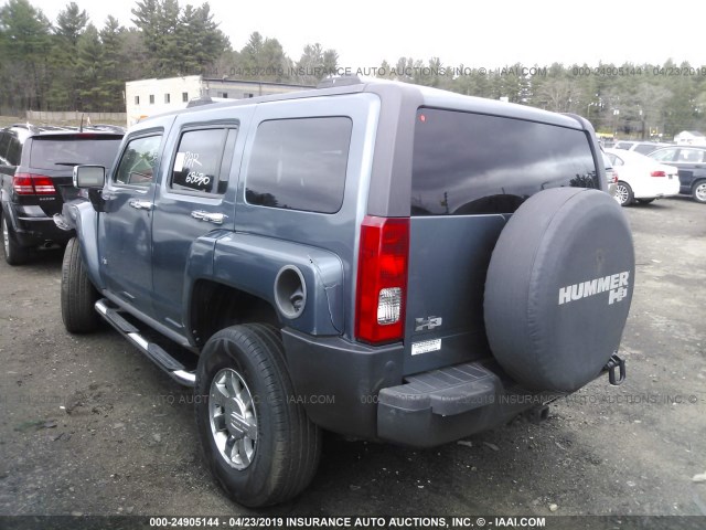 5GTDN136268290592 - 2006 HUMMER H3 GRAY photo 3