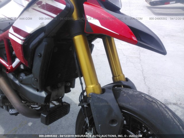 ZDM1YBJS4JB013496 - 2018 DUCATI HYPERMOTARD 939 RED photo 5