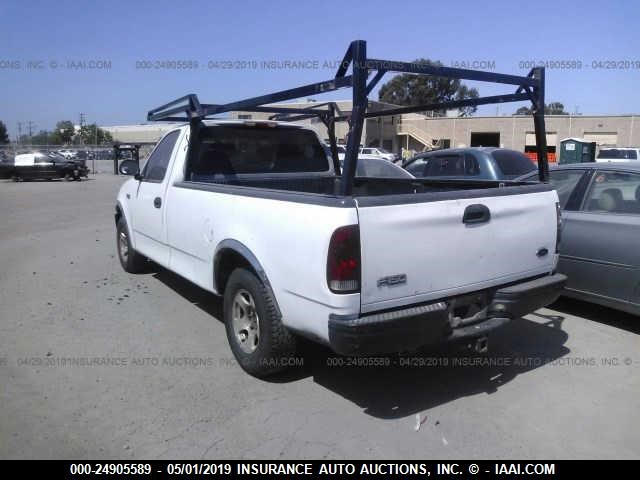1FTDF1720VKA23903 - 1997 FORD F150 WHITE photo 3