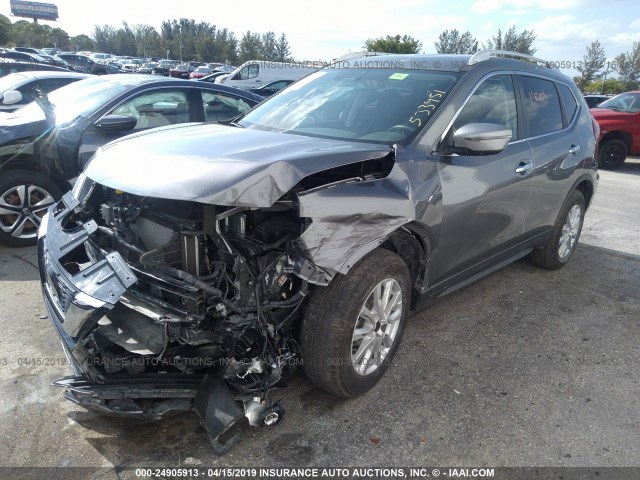 KNMAT2MT5JP533451 - 2018 NISSAN ROGUE S/SV GRAY photo 2