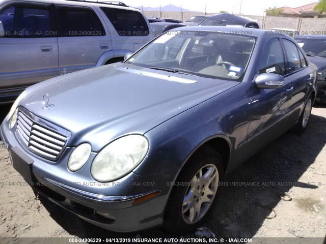 WDBUF65J45A708188 - 2005 MERCEDES-BENZ E 320 BLUE photo 2