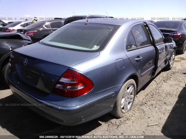 WDBUF65J45A708188 - 2005 MERCEDES-BENZ E 320 BLUE photo 4