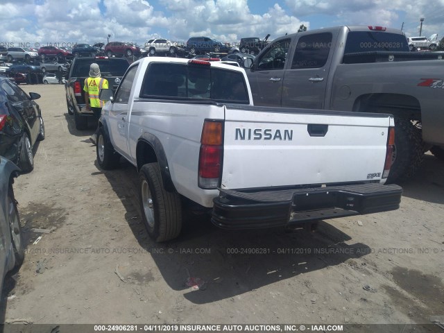 1N6SD11S2VC390461 - 1997 NISSAN TRUCK XE WHITE photo 3