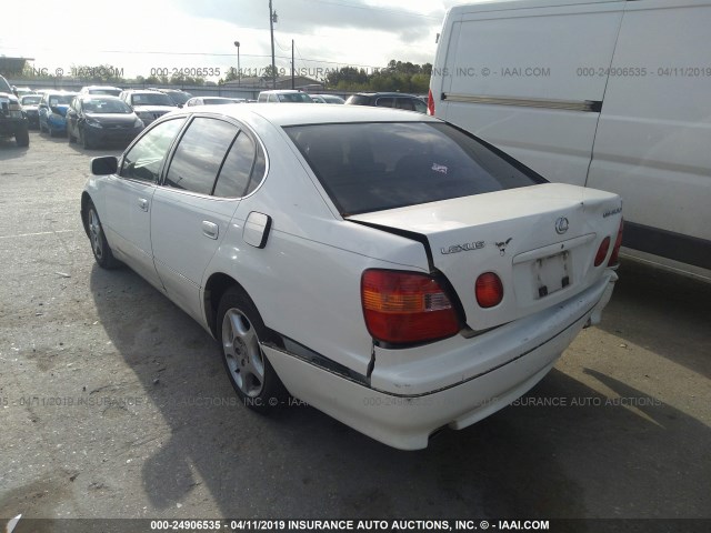 JT8BD68S8X0062048 - 1999 LEXUS GS 300 WHITE photo 3