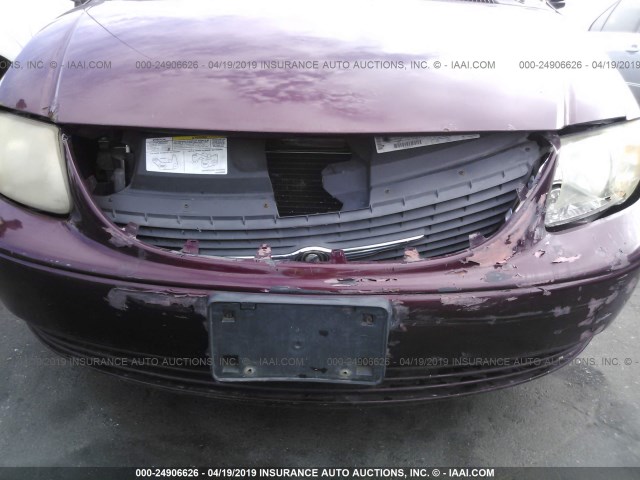 2C4GP44372R537561 - 2002 CHRYSLER TOWN & COUNTRY LX BURGUNDY photo 6