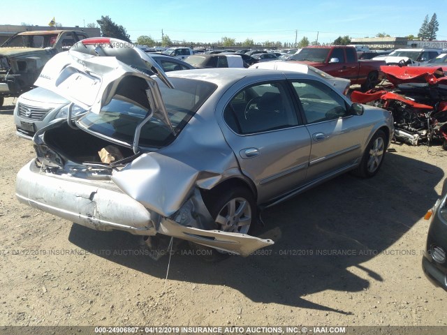 JN1DA31A83T401437 - 2003 NISSAN MAXIMA GLE/SE SILVER photo 4