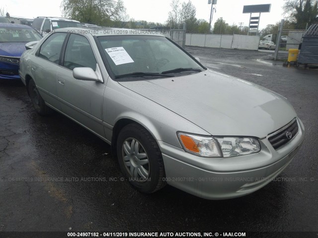 JT2BG22K7Y0432247 - 2000 TOYOTA CAMRY CE/LE/XLE SILVER photo 1