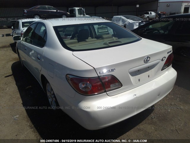 JTHBF30G920044392 - 2002 LEXUS ES 300 WHITE photo 3