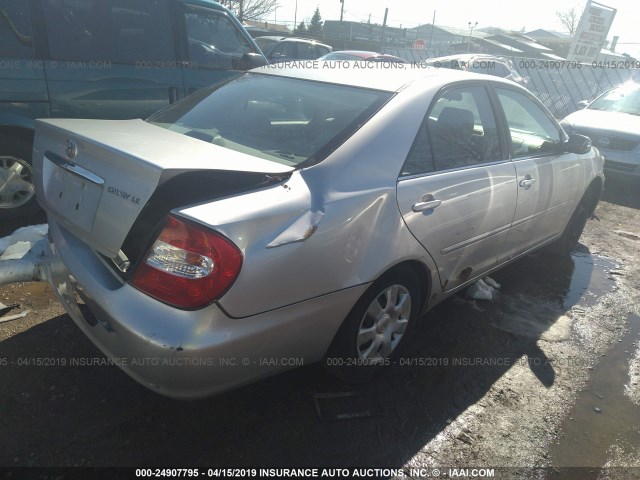 4T1BE32K94U859477 - 2004 TOYOTA CAMRY LE/XLE/SE SILVER photo 4