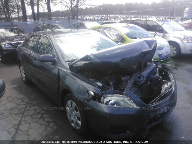 4T1BF3EK8BU125144 - 2011 TOYOTA CAMRY SE/LE/XLE GRAY photo 1