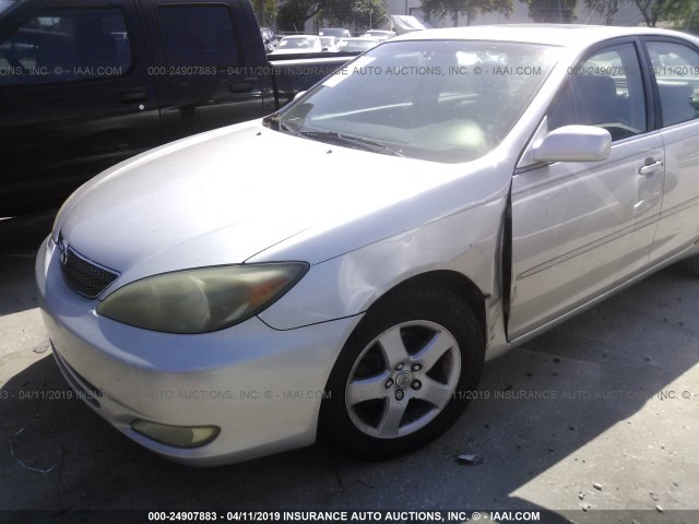 4T1BF32K23U562322 - 2003 TOYOTA CAMRY LE/XLE/SE SILVER photo 6