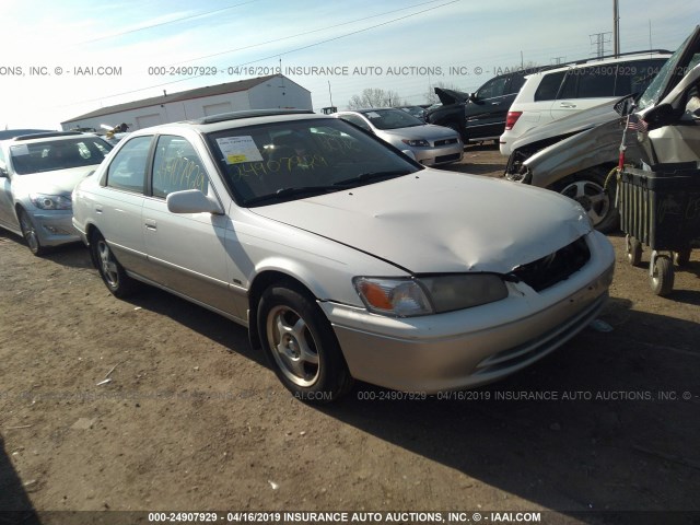 JT2BG22K510561450 - 2001 TOYOTA CAMRY CE/LE/XLE 白色 照片 1