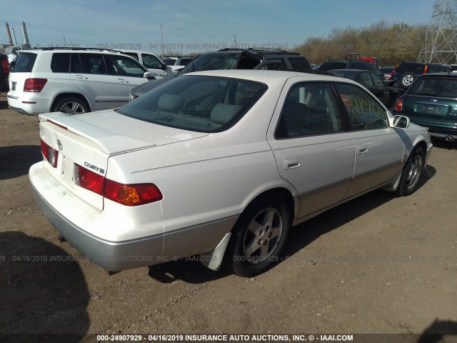 JT2BG22K510561450 - 2001 TOYOTA CAMRY CE/LE/XLE 白色 照片 4