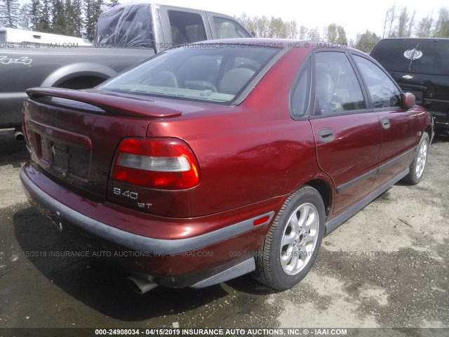 YV1VS2557YF562092 - 2000 VOLVO S40 RED photo 4