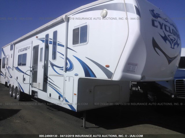 5SFCG4035BE213412 - 2011 HEARTLAND CYCLONE  未知 照片 1