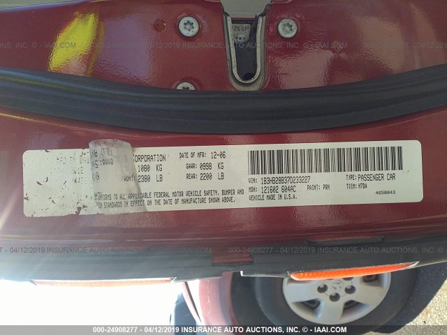 1B3HB28B37D233227 - 2007 DODGE CALIBER RED photo 9