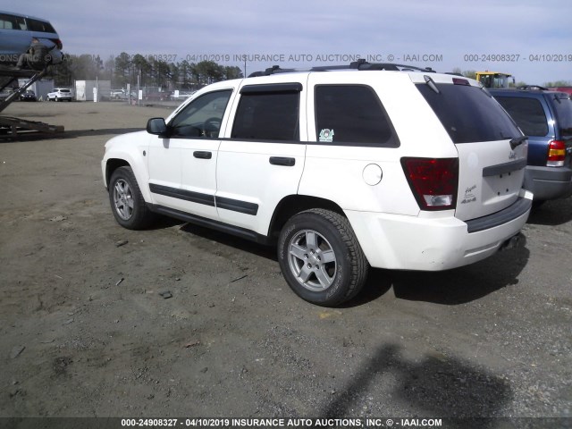 1J4HR48N35C517034 - 2005 JEEP GRAND CHEROKEE LAREDO/COLUMBIA/FREEDOM 白色 照片 3