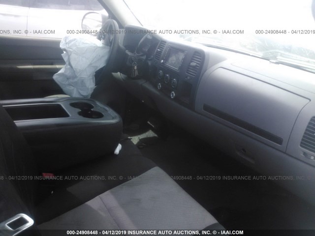 1GTEC14X58Z130955 - 2008 GMC SIERRA C1500 BLACK photo 5