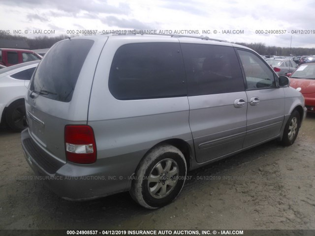 KNDUP132X56691462 - 2005 KIA SEDONA EX/LX SILVER photo 4