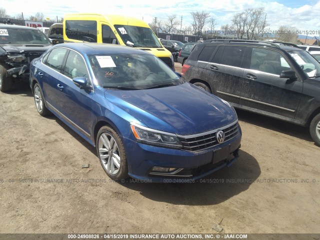 1VWGT7A3XHC060916 - 2017 VOLKSWAGEN PASSAT SE BLUE photo 1