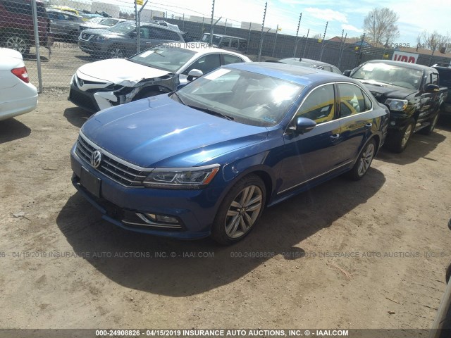 1VWGT7A3XHC060916 - 2017 VOLKSWAGEN PASSAT SE BLUE photo 2