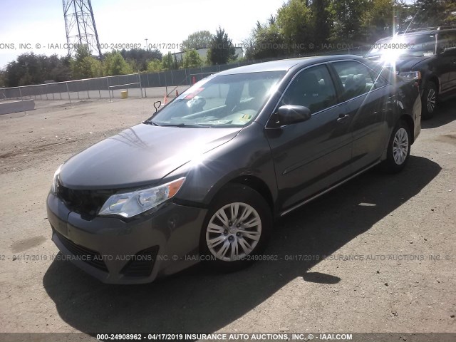 4T4BF1FK6ER396264 - 2014 TOYOTA CAMRY L/SE/LE/XLE 灰色 照片 2